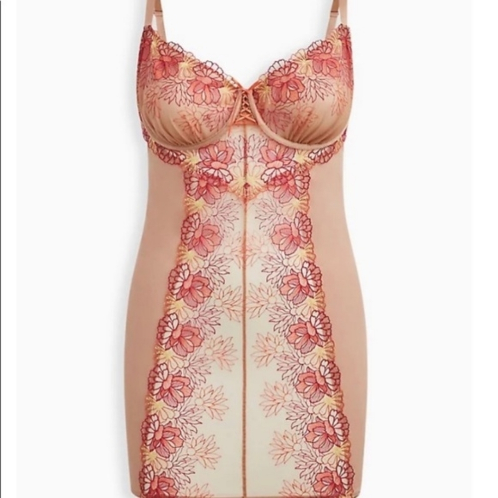 Torrid Curve Nude Floral Embroidered Mesh Chemise lingerie, Size 0 - Picture 2 of 13